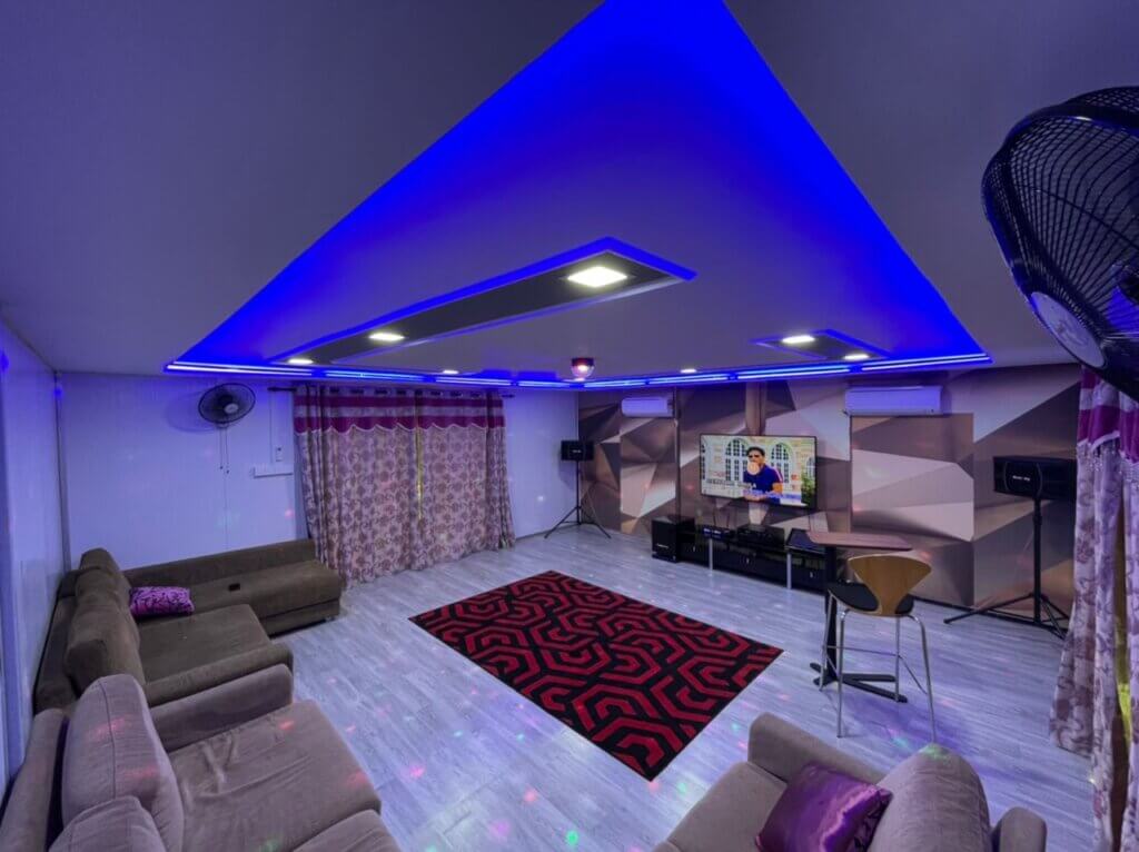 AMAZON-BILIK-KARAOKE-2