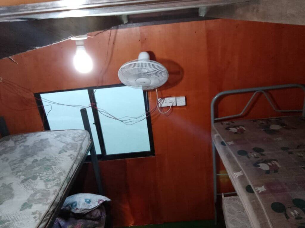 houseboat siam kenyir 4