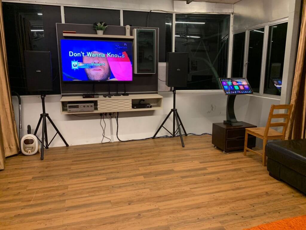 buyong houseboat ruang tamu 3