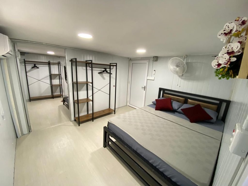 RAZNA HOUSEBOAT X JOMLAR (10)