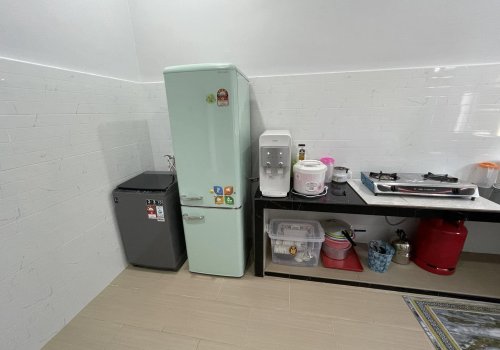 ZRA HOMESTAY (1)